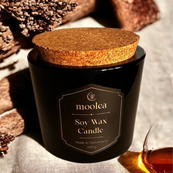 Oriental amber and sweet wood soy wax candle Moolea