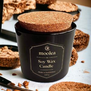 Amber, vanilla and patchouli Moolea soy wax candle